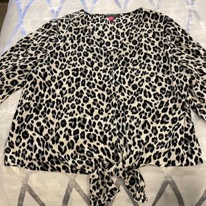 Vince Camuto Blouse XL